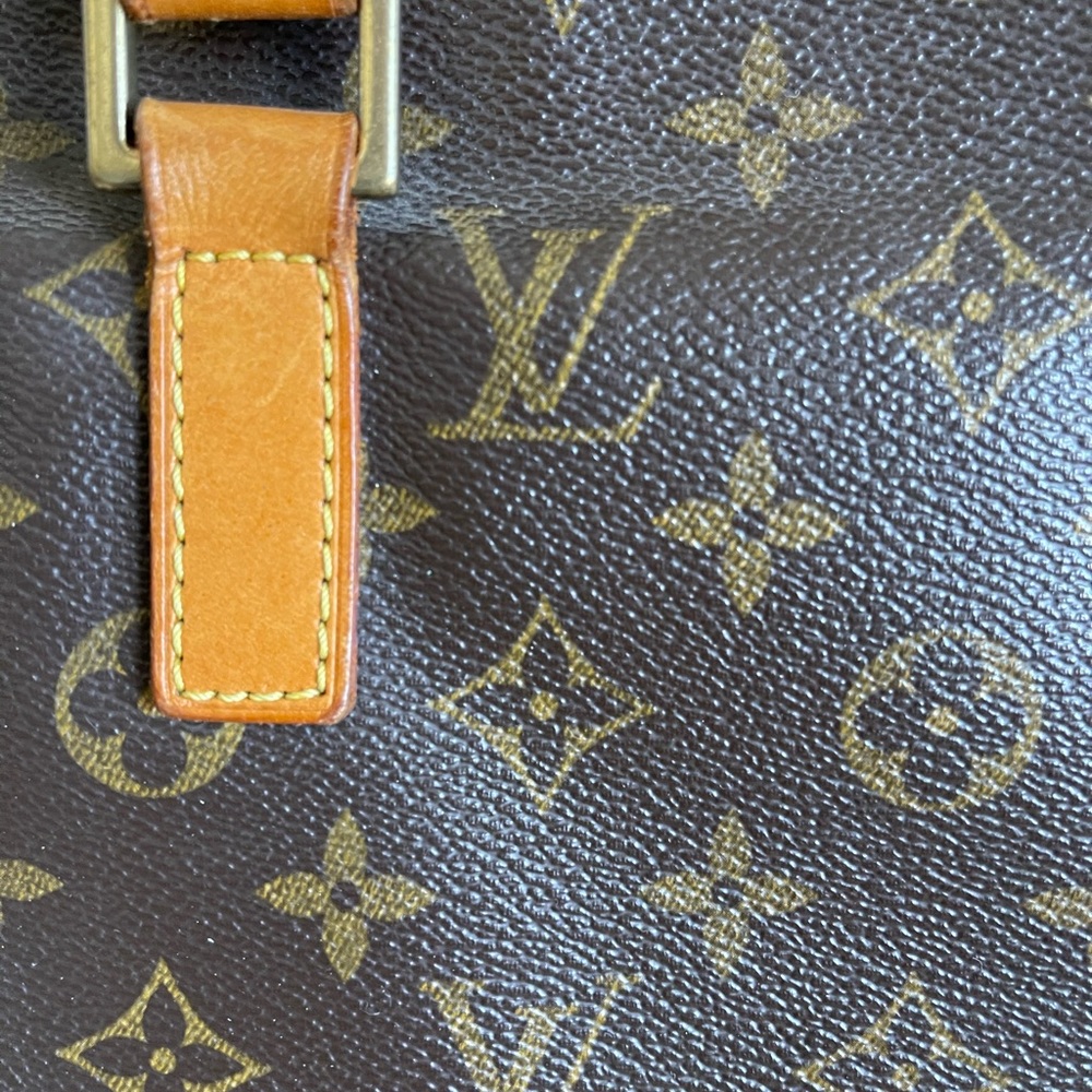 Authentic Louis Vuitton - Picture 2 of 10